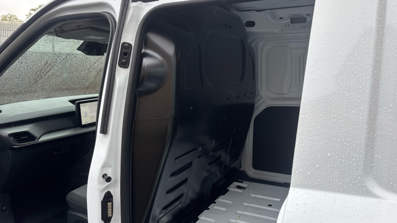 Ford Transit Courier E-Transit Courier 100kW 43kWh Trend Van Auto